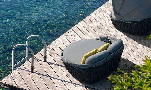 Dreamweaver Daybed with Canopy #40