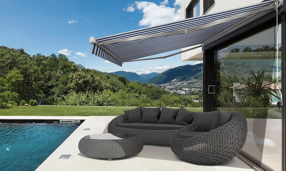 Retractable Awning 4m x 2.5m - Blue & White Stripe #180